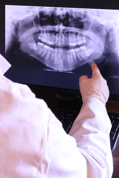Best Cracked Tooth Emergency Dentist  in Temperance, MI
